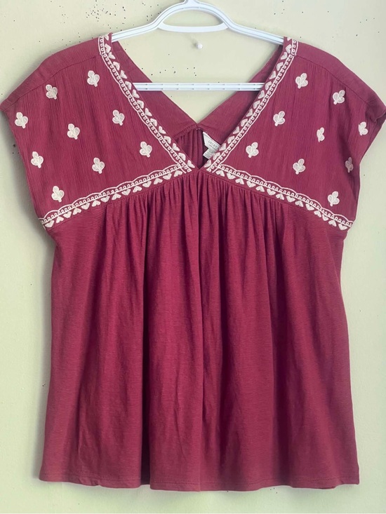Lucky Brand Tops - Lucky Brand Rose Pink Embroidered V-Neck Short Sleeve Tee